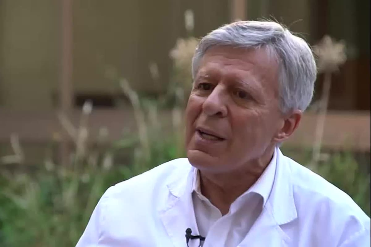 Daniel López Rosetti afirma que "la felicidad es algo así como un pentagrama sobre el cual escribimos las notas musicales de nuestra existencia”.