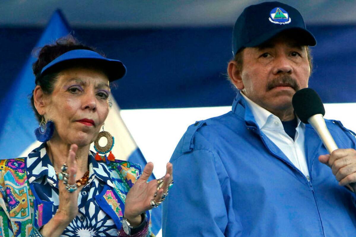 Daniel Ortega y su mujer, la vicepresidenta Rosario Murillo