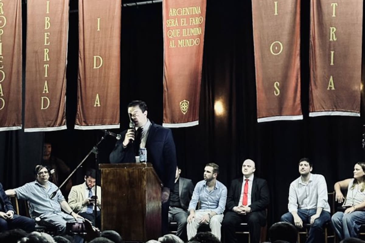 Daniel Parisini, el Gordo Dan, durante el acto de lanzamiento de Las Fuerzas del Cielo