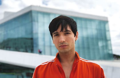 Daniel Proietto. A los 37 años, es artista invitado de la Ópera de Oslo, ciudad donde reside, y es coreógrafo. Acaba de estrenar una obra para la compañía de Pina Bausch, el mes que viene bailará en Tokio y luego pasará una temporada en Amberes. “Me siento más del mundo que argentino o noruego”