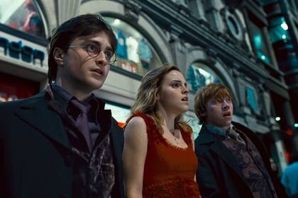 Daniel Radcliffe, Emma Watson y Rupert Grint despidieron a Michael Gambon, quien interpretó a Dumbledore en la saga de Harry Potter y fallecido esta semana a causa de una neumonía