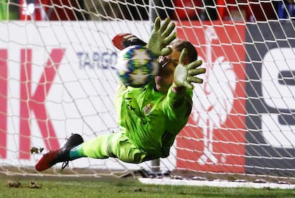 Daniel Batz detiene el último penal y le da la clasificación a semifinales a Saarbrüken