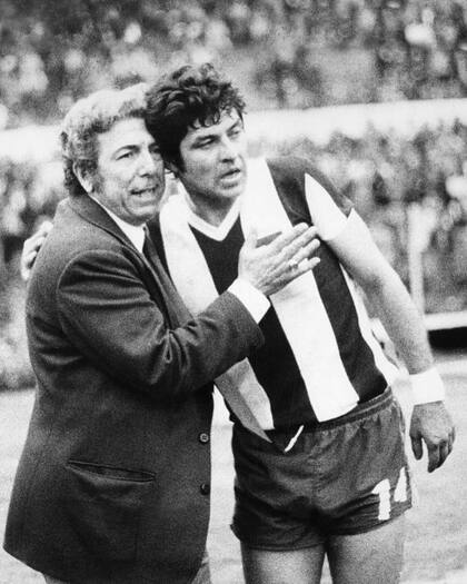 Daniel Willington, con Ángel Labruna, que lo dirigió en Talleres