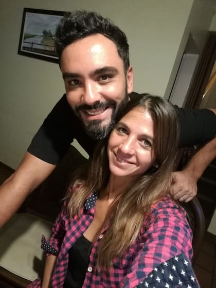 Daniela Go´mez y Fernando Camarero.
