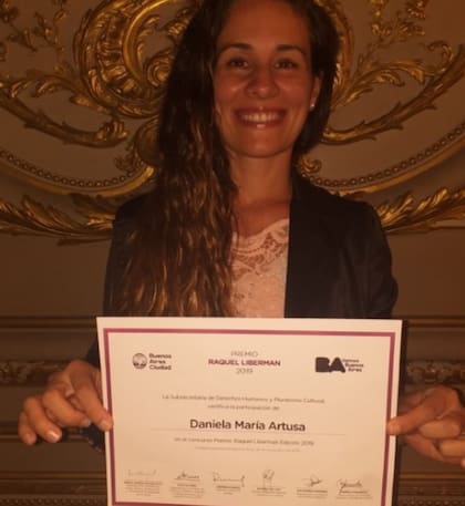 Daniela se especializa en el asesoramiento y la concientización de la violencia familiar.