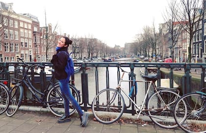 Daniela ya se había acomodado a Ámsterdam, cuando le tocó volver a empezar una vez más