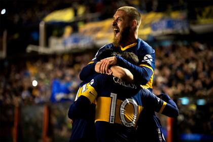 Daniele De Rossi, en la cima, celebra un gol de Boca ante Aldosivi, camino al título: "Soy feliz si alguien piensa que fui parte de una alegría para los hinchas de Boca, pero yo no hice casi nada. Me doy cuenta solo, soy muy consciente. No soy de esos que se toman los méritos de otros"