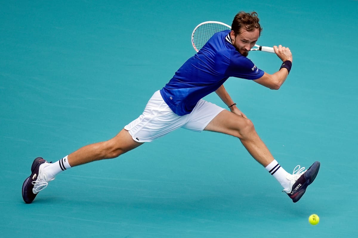 Daniil Medvedev, defensor de la corona del Masters 1000 de Miami, enfrenta al chileno Nicolás Jarry por los cuartos de final