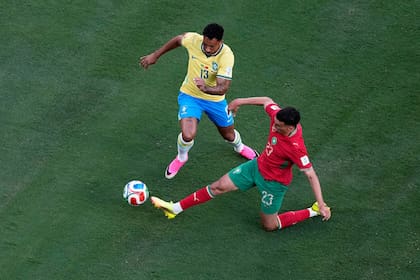 Danilo contra Bilal El Khannouss