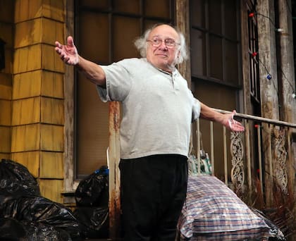 Danny DeVito envió 1000 dólares a la campaña de Newsom