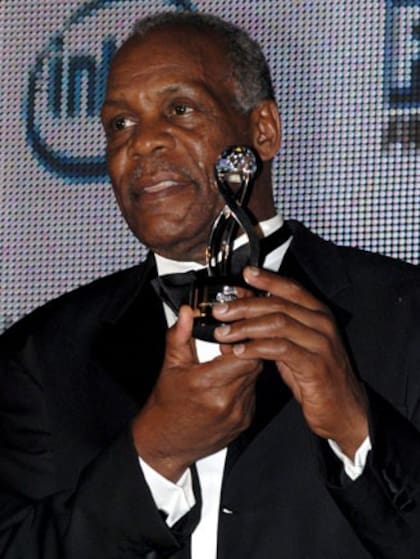 Danny Glover recibió un premio a su trayectoria profesional durante la convención FICCI-FRAMES 2009 de la Industria del Entretenimiento en Bombay, la India