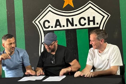 Dante Liporace firmó contrato con Nueva Chicago