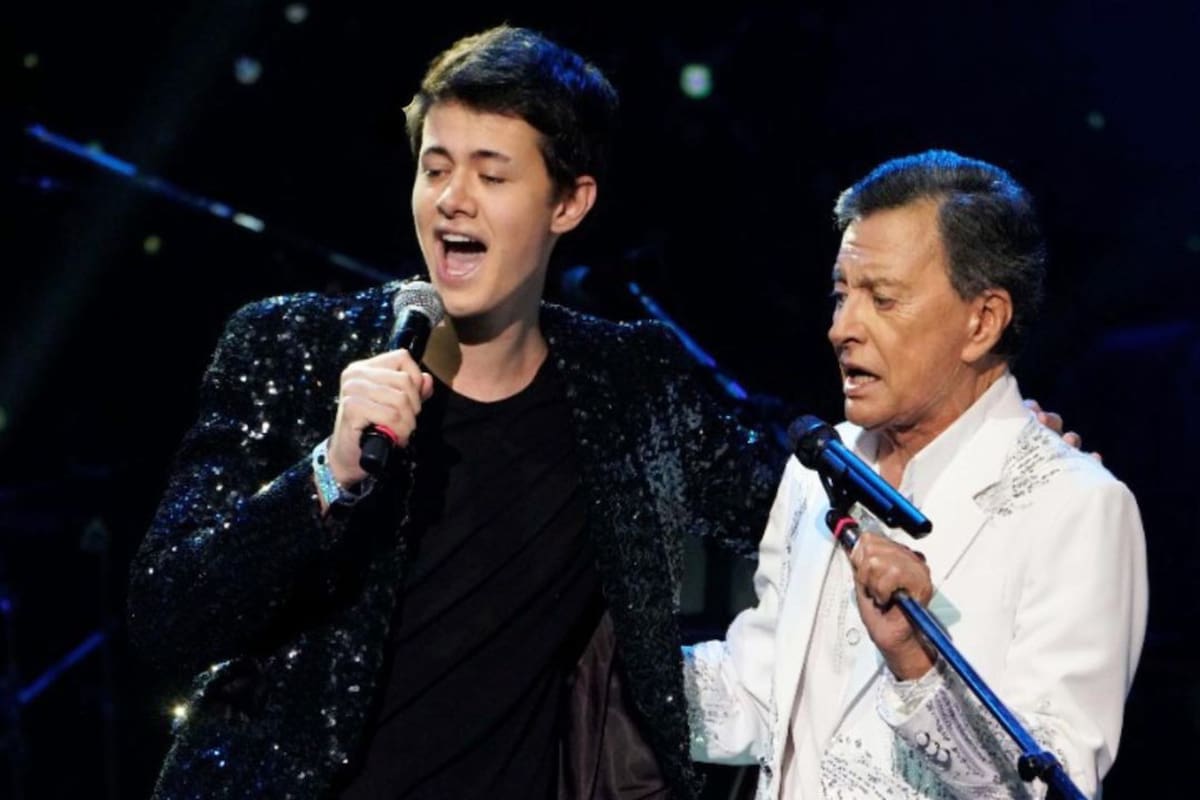 Dante Ortega cantó en el Luna Park con su abuelo Palito (Foto: Instagram @_danteortega_)