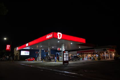 Dapsa opera una red de aproximadamente 200 estaciones de servicio en el país
