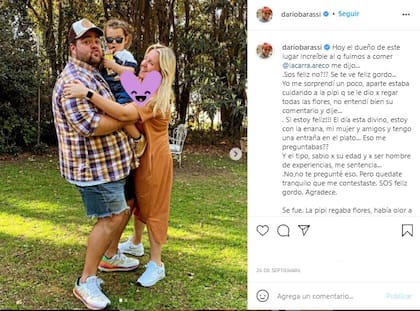 Darío Barassi dedica tiernas postales con su mujer, Lucía Gómez Centurión, y su hija, Emilia