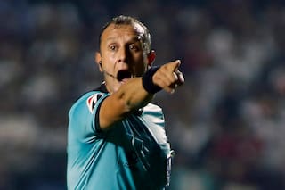 Los árbitros en la próxima fecha de la Liga: el que sigue en penitencia y el que vuelve al VAR
