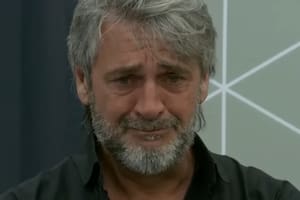 Darío recibió la sorpresa de la visita de dos de sus cuatro hijos (Captura video)