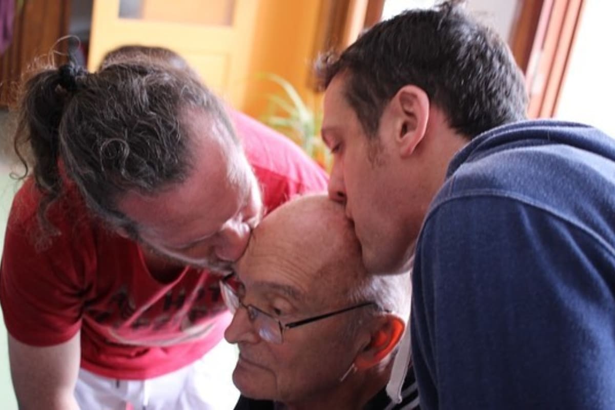 Darío y Mauro Dsztajnszrajber junto a su papá