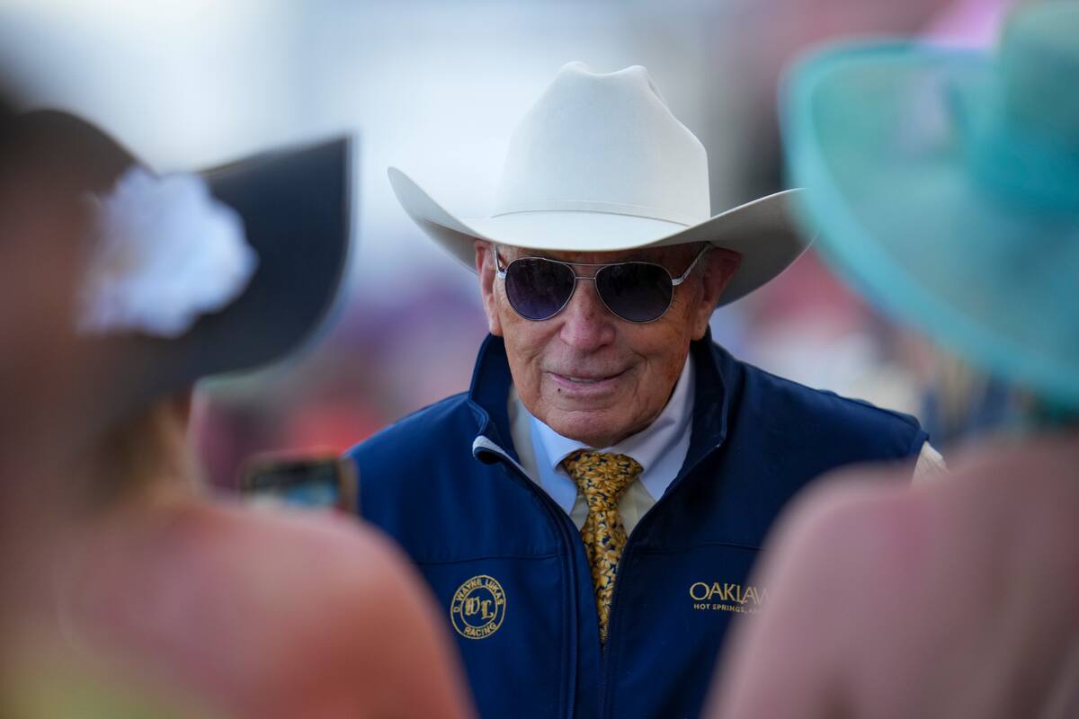 Darrell Wayne Lukas en Pimlico, el 17 de mayo pasado, antes de la 150ª edición del Preakness Stakes, en el hipódromo de Pimlico; falleció el sábado pasado, a los 89 años