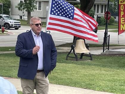 Darren Bailey se perfila como el ganador republicano para las elecciones primarias del 17 de marzo en Illinois