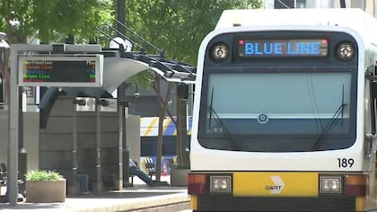 DART aprobó un contrato para modernizar paradas de autobús en Texas
