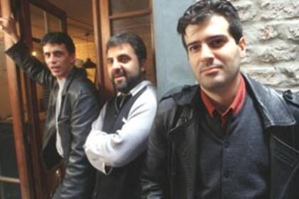 Javier Daulte, Alejandro Tantanian y Rafael Spregelburd en tiempos que escribieron y dirigieron “La escala humana”, aquella obra que protagonizó la gran María Onetto