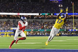 Noche dominante de Stafford y Davante Adams impulsa a los Rams a un 28-6 sobre los Giants