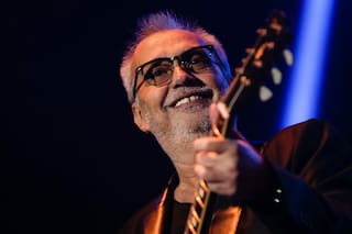 Las nuevas versiones de sus clásicos, con invitados ilustres como Skay, Sandra Mihanovich y Abel Pintos
