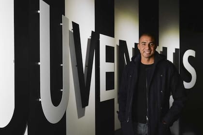 “La gran ventaja del fútbol europeo con respeto a la Argentina es que está desprendido de la política”, analiza Trezeguet desde Turín, donde se desempeña como embajador de la Vecchia Signora