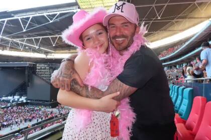 David Beckham asistió junto a Harper al recital de Harry Styles en Londres