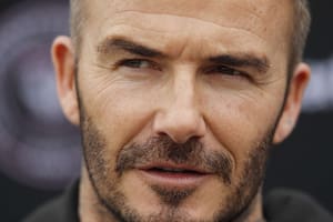 David Beckham, propietario y presidente de operaciones del Inter Miami CF posan para una foto con el equipo en el Estadio Inter Miami CF el 25 de febrero de 2020 en Fort Lauderdale, Florida