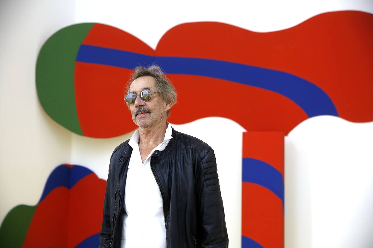 David Lamelas en el Malba con su instalación El Súper Elástico (1965), que integra la retrospectiva que se inaugura hoy