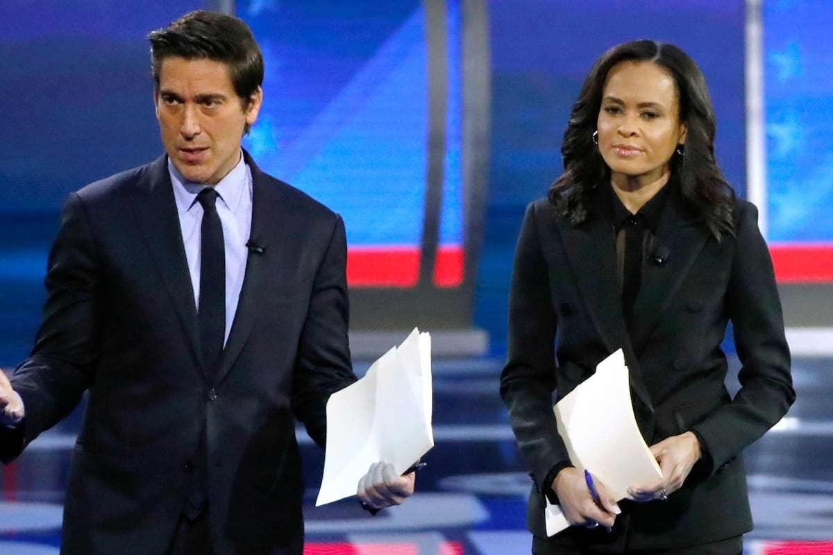 David Muir, presentador y editor en jefe de World News Tonight, y Linsey Davis, presentadora de Prime de ABC News Live, fueron los moderadores del debate