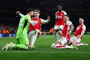Arsenal ganó una serie dramática y volvió a los cuartos de final de la Champions después de 14 años