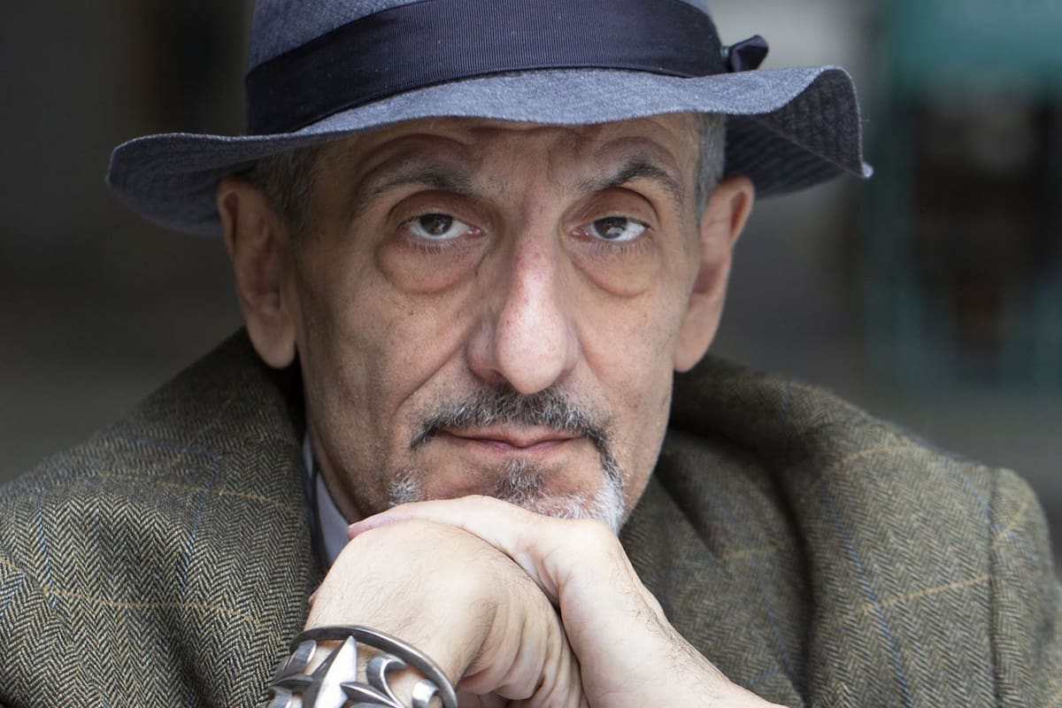 David Rieff, ensayista estadounidense. Nació en Boston en 1952. Licenciado en Historia por la Universidad de Princeton, integra The New York Institute for the Humanities