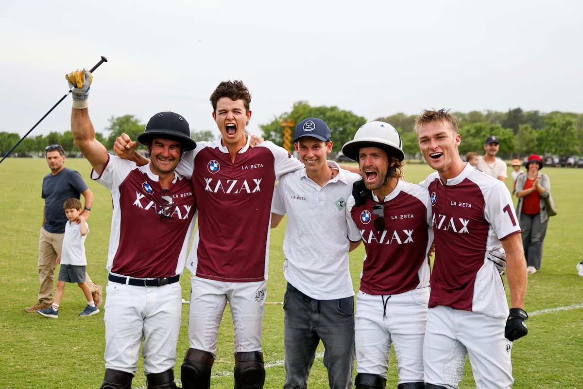 David Stirling, Lorenzo Chavanne, Beltrán Laulhé (titular, lesionado esta vez), Nicolás Pieres y Louis Hine festejan: La Zeta-Kazak venció a La Aguada y se clasificó para el Argentino Abierto, el certamen más grande del polo.