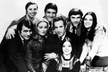 David Stivel y el elenco de Cosa juzgada