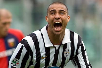Un goleador fino y voraz: en Juventus, Trezeguet marcó 171 tantos; "Se han perdido un poco las costumbres de juntarse y hoy el jugador es mucho más individualista", compara