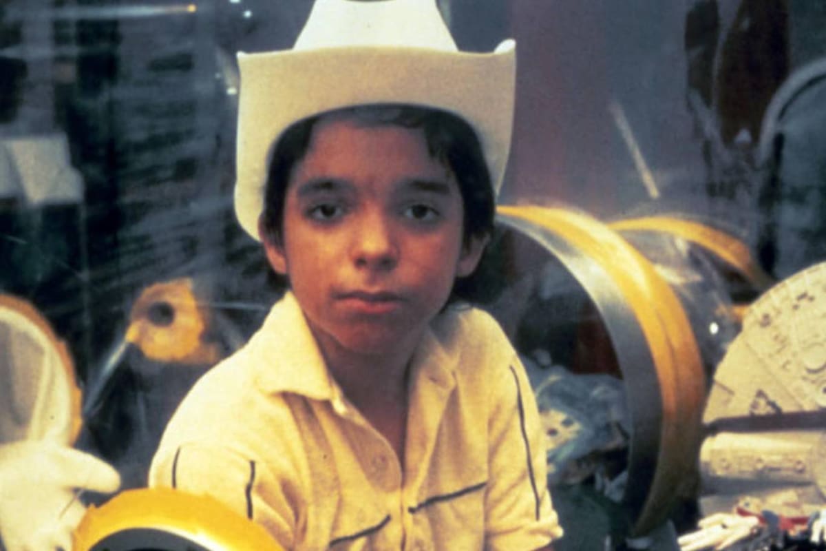 David Vetter vivió en una estructura que lo aislaba del exterior, ya que cualquier microorganismo que ingresara a su organismo podía matarlo; fue conocido mundialmente como "el niño de la burbuja"