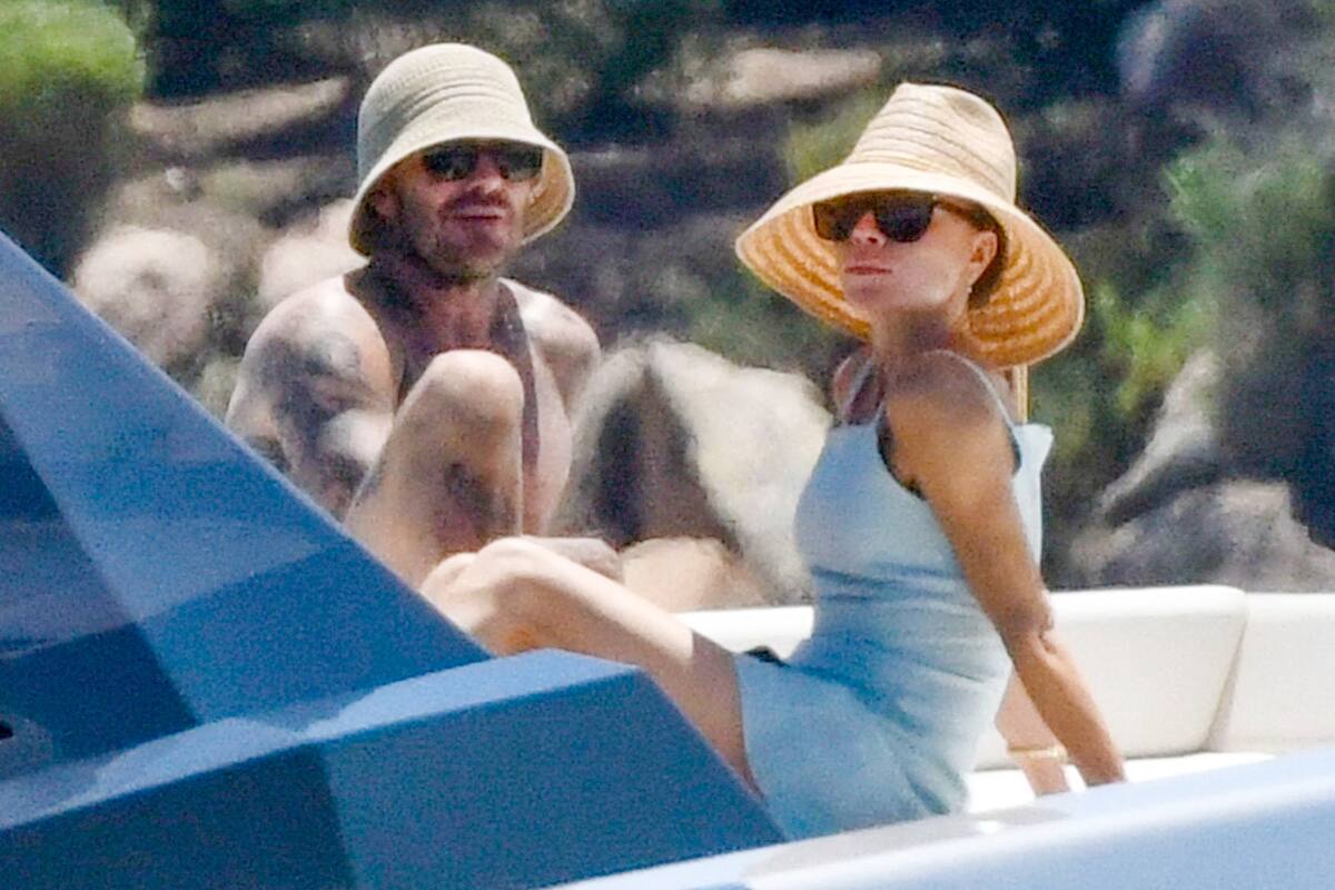 David y Victoria Beckham disfrutaron del sol del verano boreal, en una reciente escapada familiar a Cerdeña