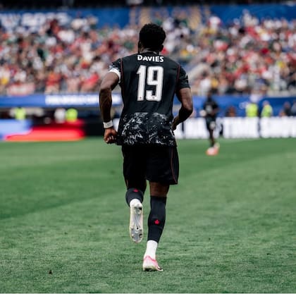 Davies y su amor hacia Canadá.