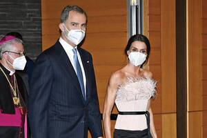 Letizia en Andorra. Con elegancia austera, se lució en un viaje histórico