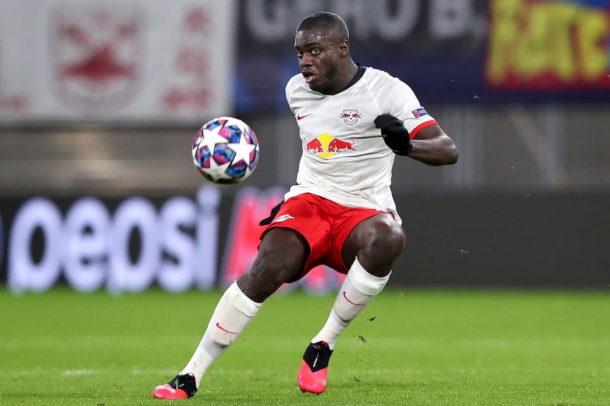 Dayot Upamecano jugador del Leipzig.