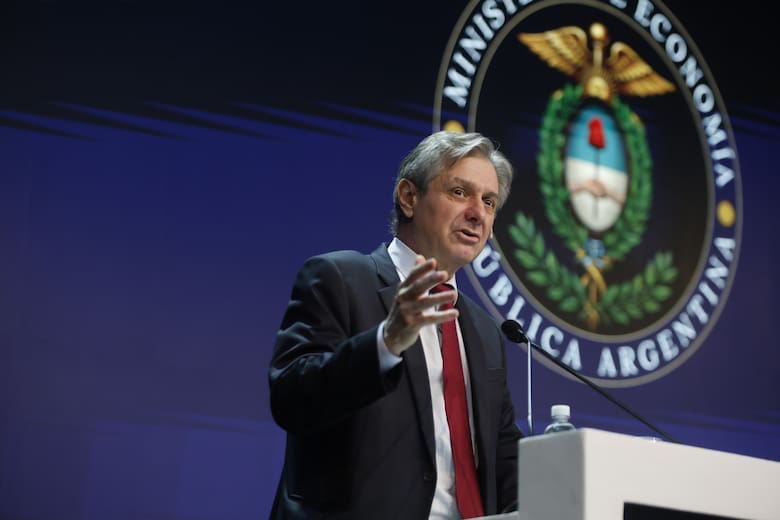 Daza destacó el superávit fiscal y anticipó nuevas reformas económicas