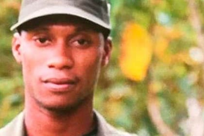Walter Arisala Vernaza fue un mando medio de las FARC y ahora está en la mira de las autoridades por la muerte de los tres miembros del equipo periodístico del diario El Comercio