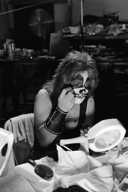 Del baterista Peter Criss se dijo que vivía como un vagabundo en Santa Monica, California
