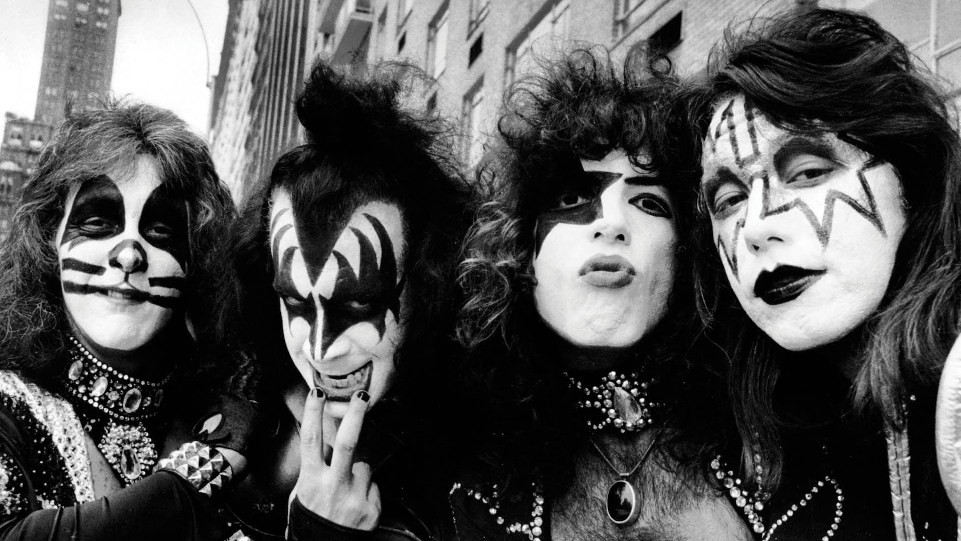 Kiss, una banda atravesada por el éxito y los conflictos internos
