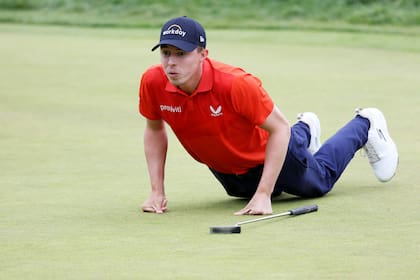 De abajo hacia arriba: el inglés Matt Fitzpatrick, uno de los punteros en Boston.