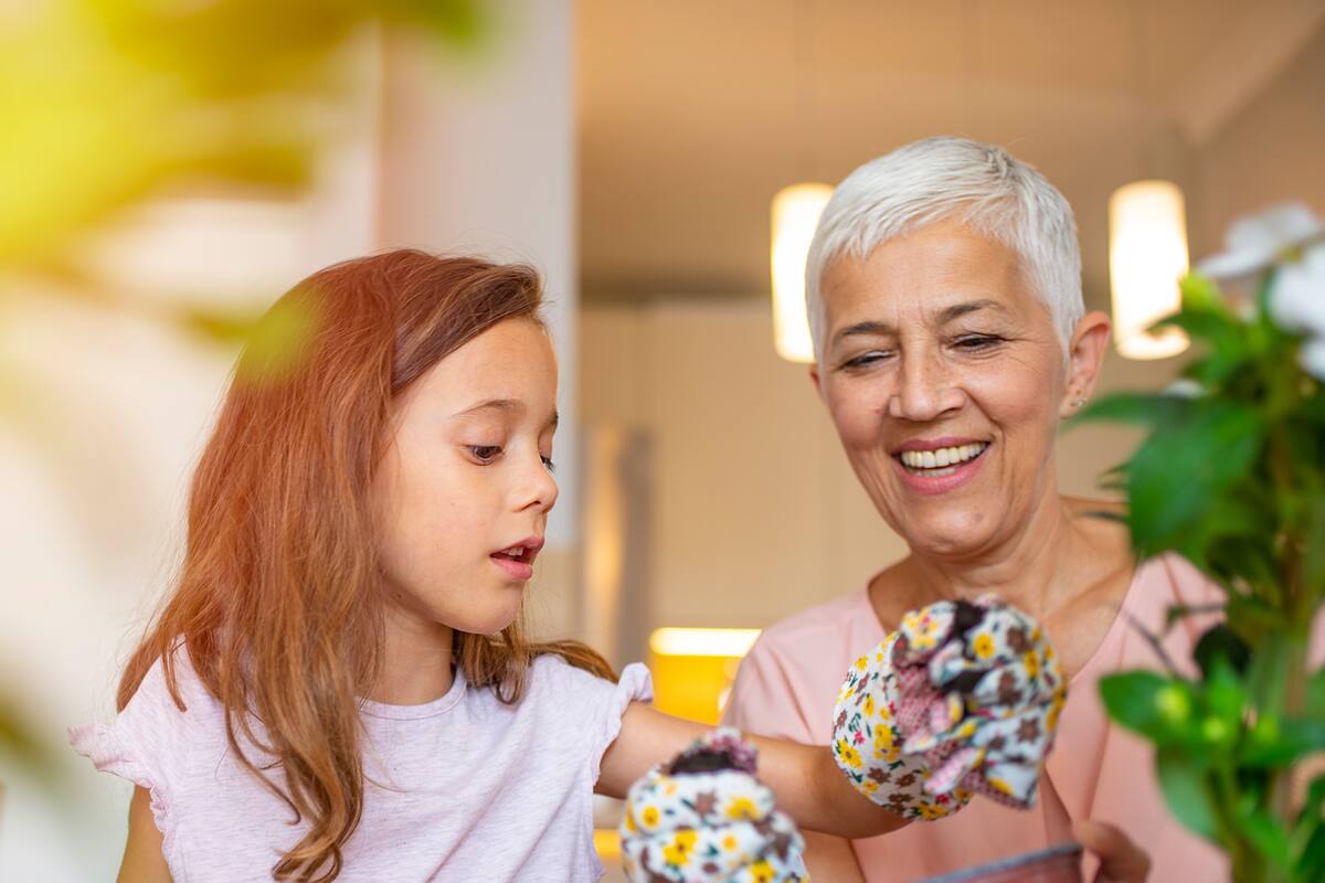 De acuerdo a diferentes estudios científicos, tener hobbies "de abuela" mejora tu salud física y mental.