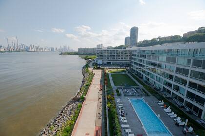 De acuerdo con ChatGPT, Edgewater es uno de los lugares más seguros para migrantes en Nueva Jersey